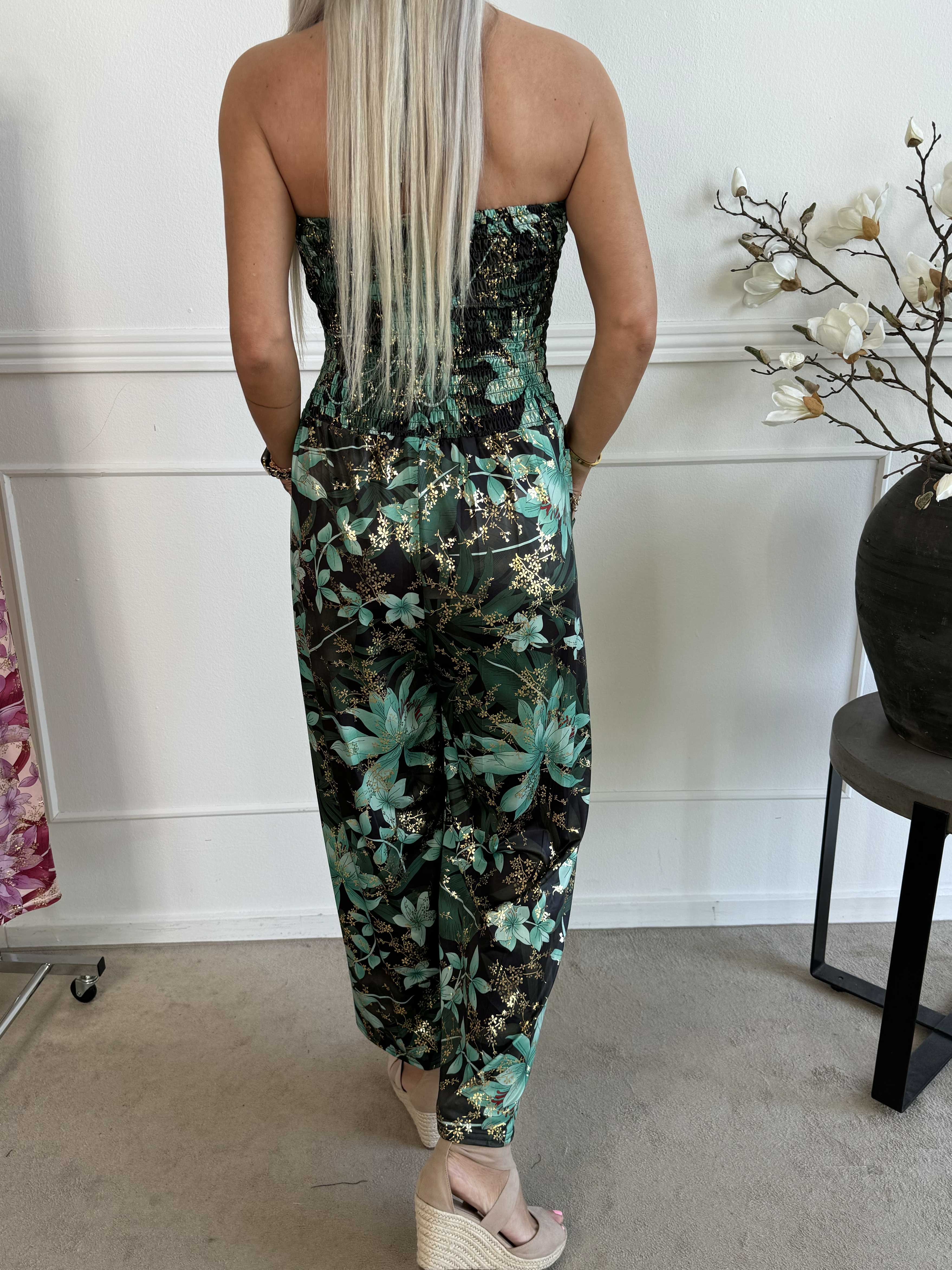 Pams Tube Jumpsuit - Stretch jumpsuit med smock på bröstet